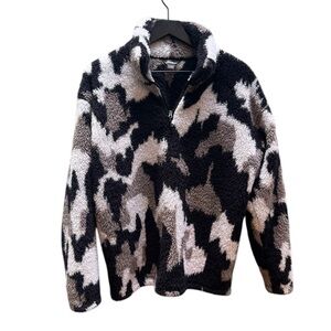 Eddie Bauer Cozy Half-Zip Sherpa Pullover in Black, Gray & Cream